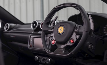 Ferrari California T 13