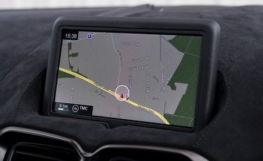 Aston Martin V8 Vantage 17