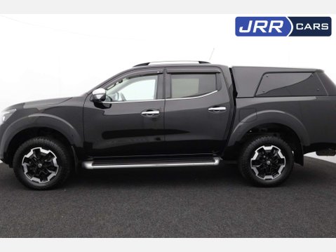 Nissan Navara 2.3 Navara Tekna dCi Auto 4WD 5dr 13