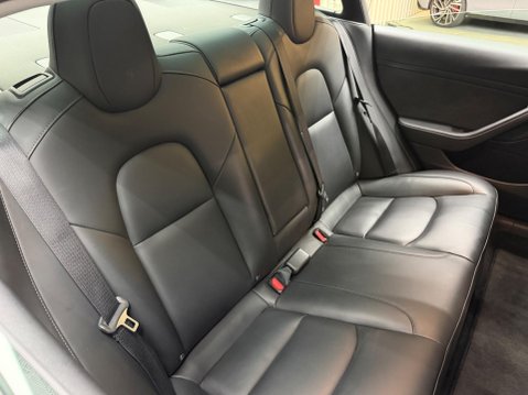 Tesla Model 3 Standard Range Plus Auto RWD 4dr 33