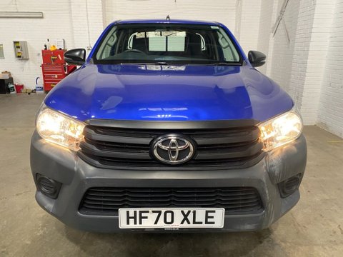 Toyota Hilux ACTIVE 4WD D-4D ECB 7