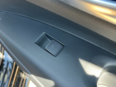 Suzuki Swace MOTION 37