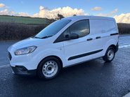 Ford Transit Courier Base Ecoboost 100 ps with Air Con / Rear Sensors 1