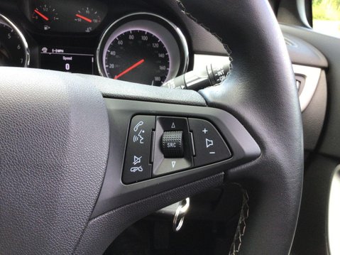 Vauxhall Astra 1.2 SRI 5d 144 BHP 33