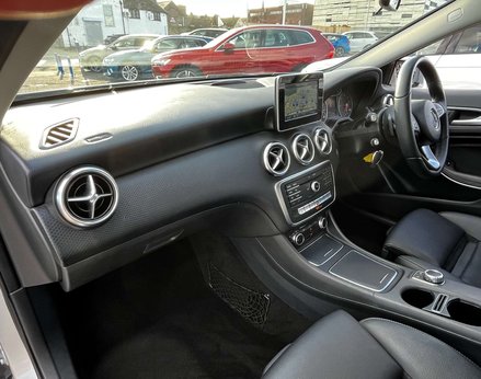 Mercedes-Benz A Class 1.5 A 180 D SE Executive Auto 5dr 16