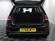 Volkswagen Golf SE NAVIGATION TDI 14