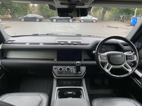 Land Rover Defender 3.0 Defender XS Edition D MHEV Auto 4WD 5dr 31