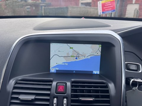 Volvo XC60 D4 R-DESIGN NAV AWD 21