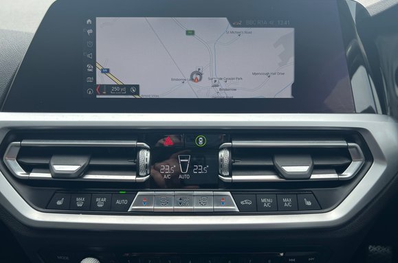 BMW 3 Series 318D SPORT 46