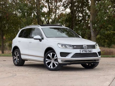 Volkswagen Touareg 3.0 Touareg V6 R-Line TDI BlueMotion Technology Auto 4WD 5dr