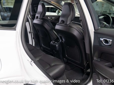 Volvo XC60 2.0 XC60 Momentum B4 MHEV AWD Auto 4WD 5dr 18