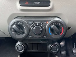 Suzuki Ignis 1.2 Ignis SZ-T DualJet 5dr 35