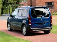 Peugeot Rifter HORIZON RE 8