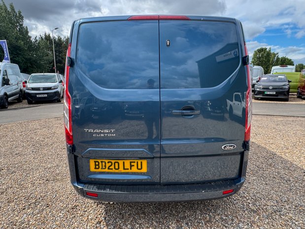 Ford Transit Custom SWB L1H1 [SOLD CM] Low Roof Limited 300 Air Con Alloys Sensors EURO 6 NO VA 7