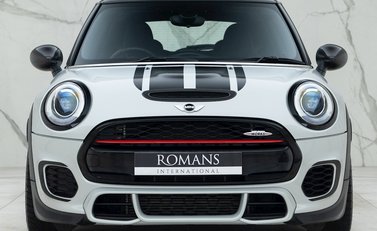 Mini Hatch John Cooper Works Challenge 4