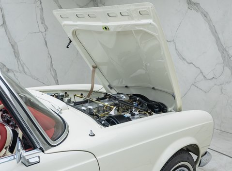 Mercedes-Benz 280 SL W113 Pagoda 62