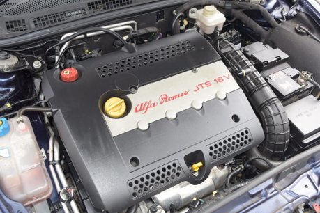 Alfa Romeo GT 2.0 JTS Lusso Selespeed 21