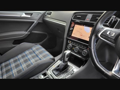 Volkswagen Golf GTE ADVANCE DSG 35