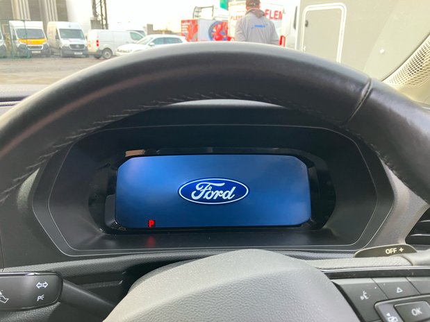 Ford Transit Connect CONNECT 240 L2 DIESEL 2.0 Eco Blue 122ps Trend Van Auto 15