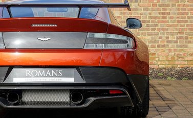 Aston Martin Vantage GT8 22