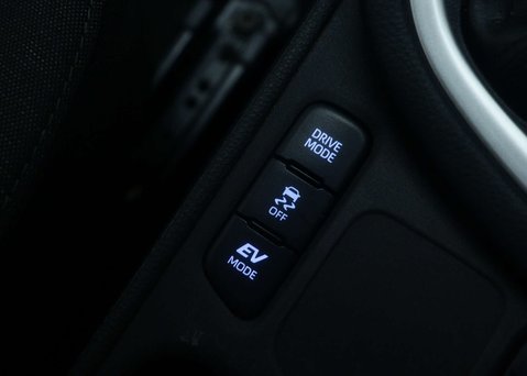 Toyota Yaris 1.5 Yaris Icon HEV CVT 5dr 30