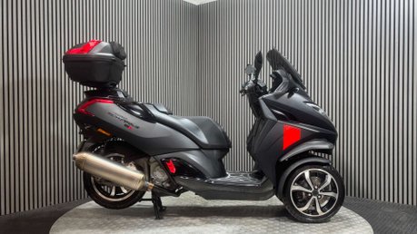 Peugeot Metropolis 400 RXR 2017 ONLY 10K 3 WHEELER TRIKE CAR LICENCE LONG MOT 8