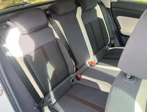 Volkswagen Polo 1.0 Polo Beats TSi Semi-Auto 5dr 40