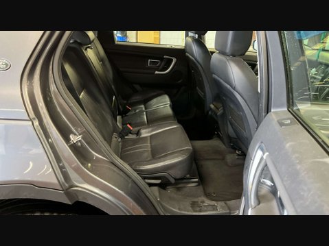Land Rover Discovery Sport 2.0 Discovery Sport HSE TD4 Auto 4WD 5dr 10