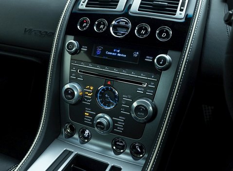 Aston Martin Virage 17