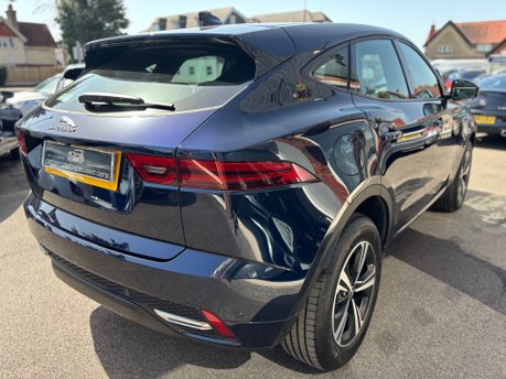 Jaguar E-Pace R-DYNAMIC S MHEV 11