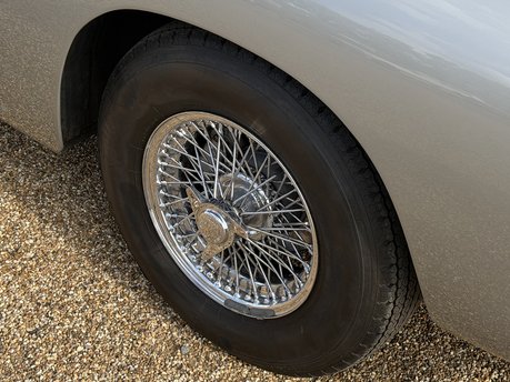 Aston Martin DB6 MANUAL 45