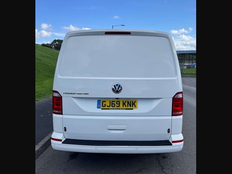 Volkswagen Transporter 2.0 Transporter T32 Highline TDI Semi-Auto 5