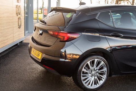 Vauxhall Astra SRI VX LINE NAV 8