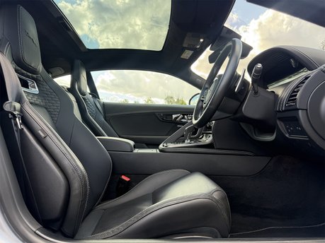 Jaguar F-Type 75 42