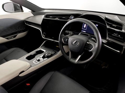 Lexus RZ 450e 71.4kWh Premium SUV 5dr Electric Auto DIRECT4 (313 ps) Cruise - Sat Na 12