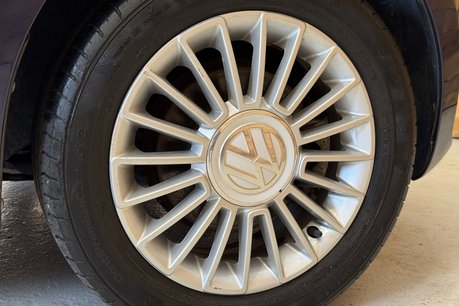 Volkswagen Up 1.0 High up! Hatchback 5dr Petrol ASG Euro 6 (75 ps) 45