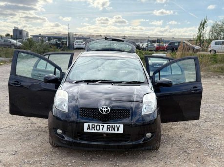 Toyota Yaris 1.3 VVT-i TR Hatchback 5dr Petrol Manual (141 g/km, 85 bhp) 9
