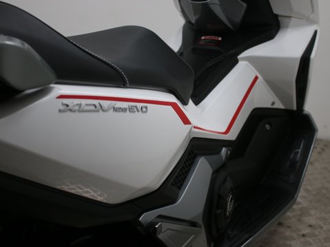 Keeway XDV 125 Evo Pro 37