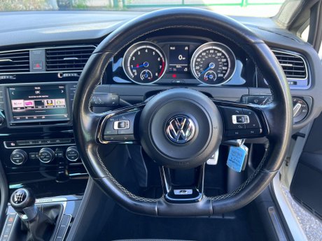 Volkswagen Golf 2.0 TSI BlueMotion Tech R 4Motion Euro 6 (s/s) 5dr 18