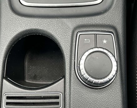 Mercedes-Benz A Class 1.6 A 180 Sport Exeutive Auto 5dr 42