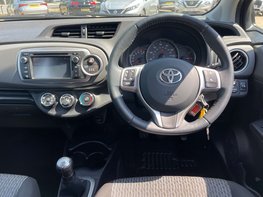 Toyota Yaris 1.0 Yaris TR VVT-i 5dr 17