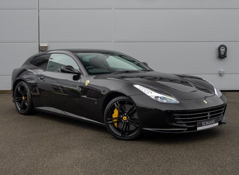 Ferrari GTC4 Lusso V12 2