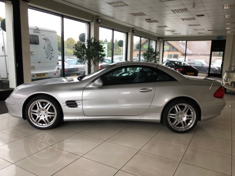 Mercedes-Benz SL Series SL500 V8 9