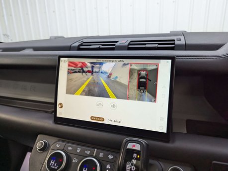 Land Rover Defender 2.0 Defender X-Dynamic HSE PHEV Auto 4WD 5dr 82