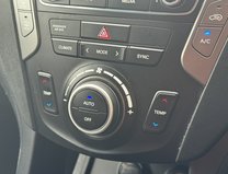 Hyundai SANTA FE 2.2 CRDi Blue Drive Premium SUV 5dr Diesel Manual 4WD Euro 6 (200 ps) 24