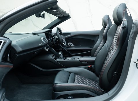 Audi R8 V10 Spyder 17