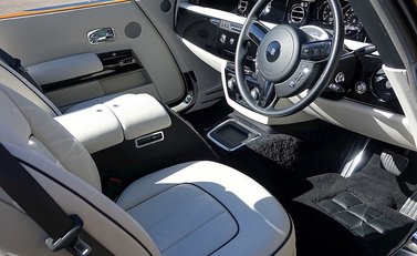 Rolls-Royce Phantom Drophead Series II 19