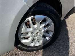 Renault Trafic 2.0 Trafic Sport Energy dCi 5dr 3