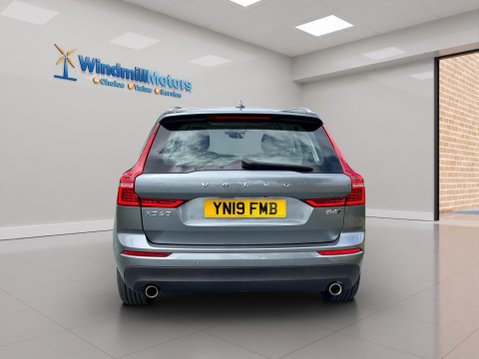 Volvo XC60 2.0 B4 MHEV Momentum Auto AWD Euro 6 (s/s) 5dr 10