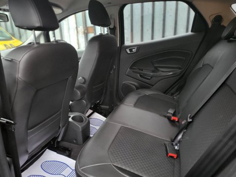 Ford Ecosport TITANIUM 18